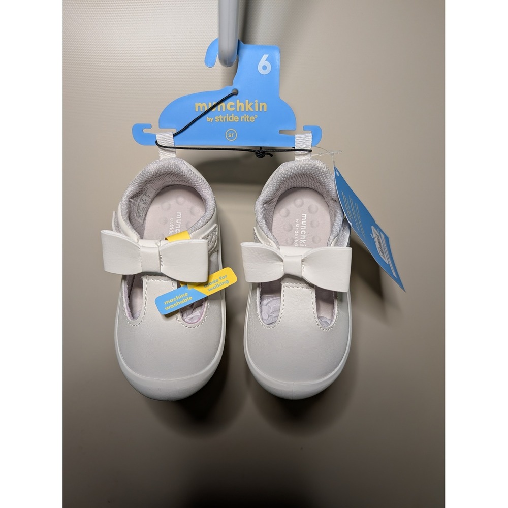 Munchkin by Stride Rite Peyson White Mary Jane Bow Sneaker Shoes Toddler Size 6